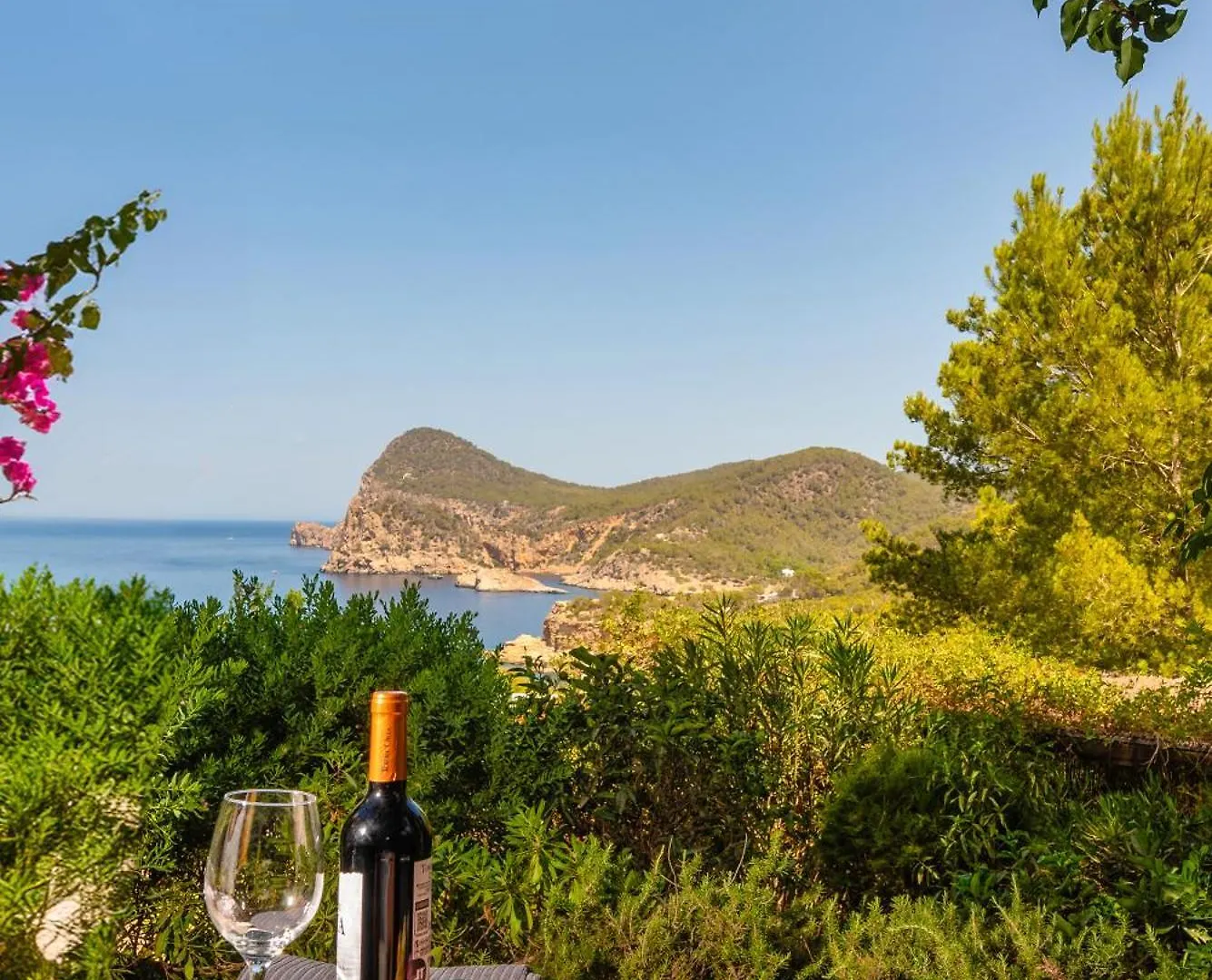 New! Villa Salada Sea Views San Antonio